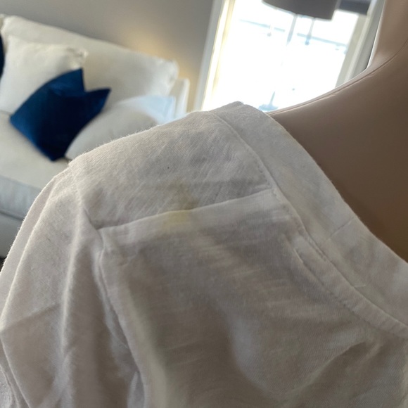 🔥HUGE SALE🔥 White T-Shirt - Picture 6 of 6